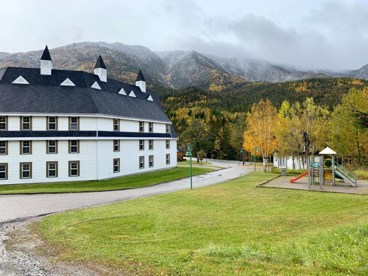 Gîte du Mont-Albert - Sepaq Sainte Anne-des-Chênes Exterior foto