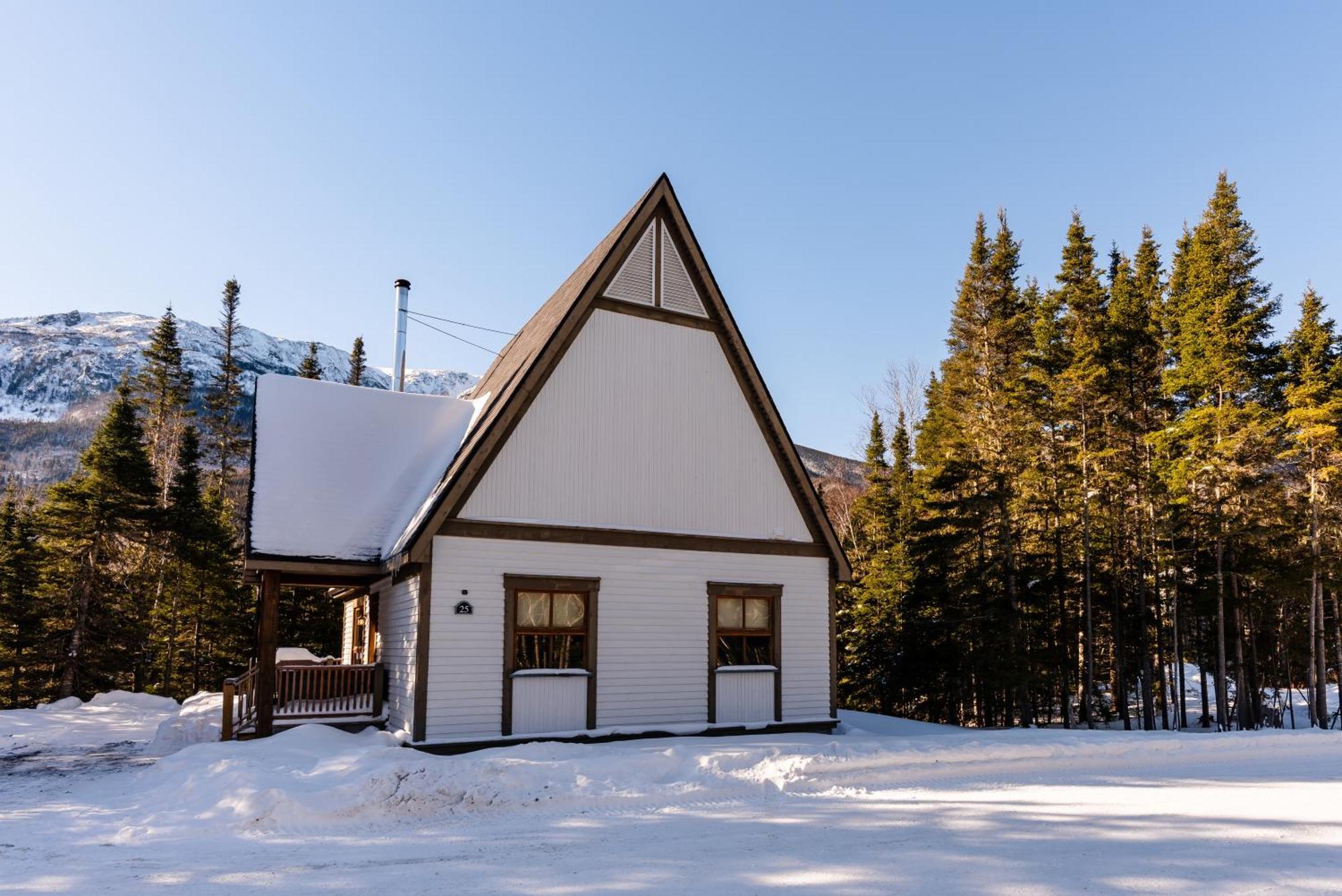 Gîte du Mont-Albert - Sepaq Sainte Anne-des-Chênes Exterior foto