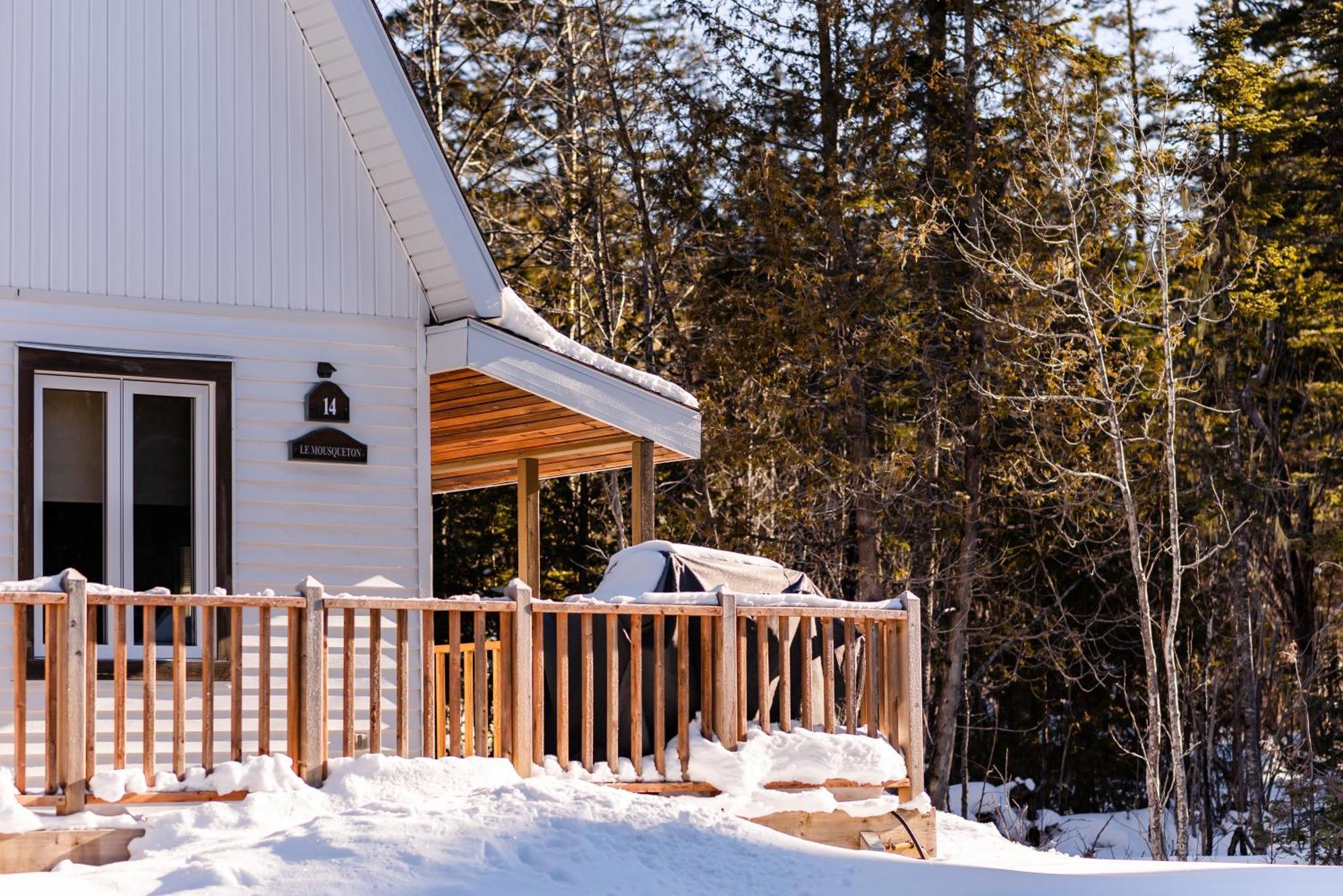 Gîte du Mont-Albert - Sepaq Sainte Anne-des-Chênes Exterior foto