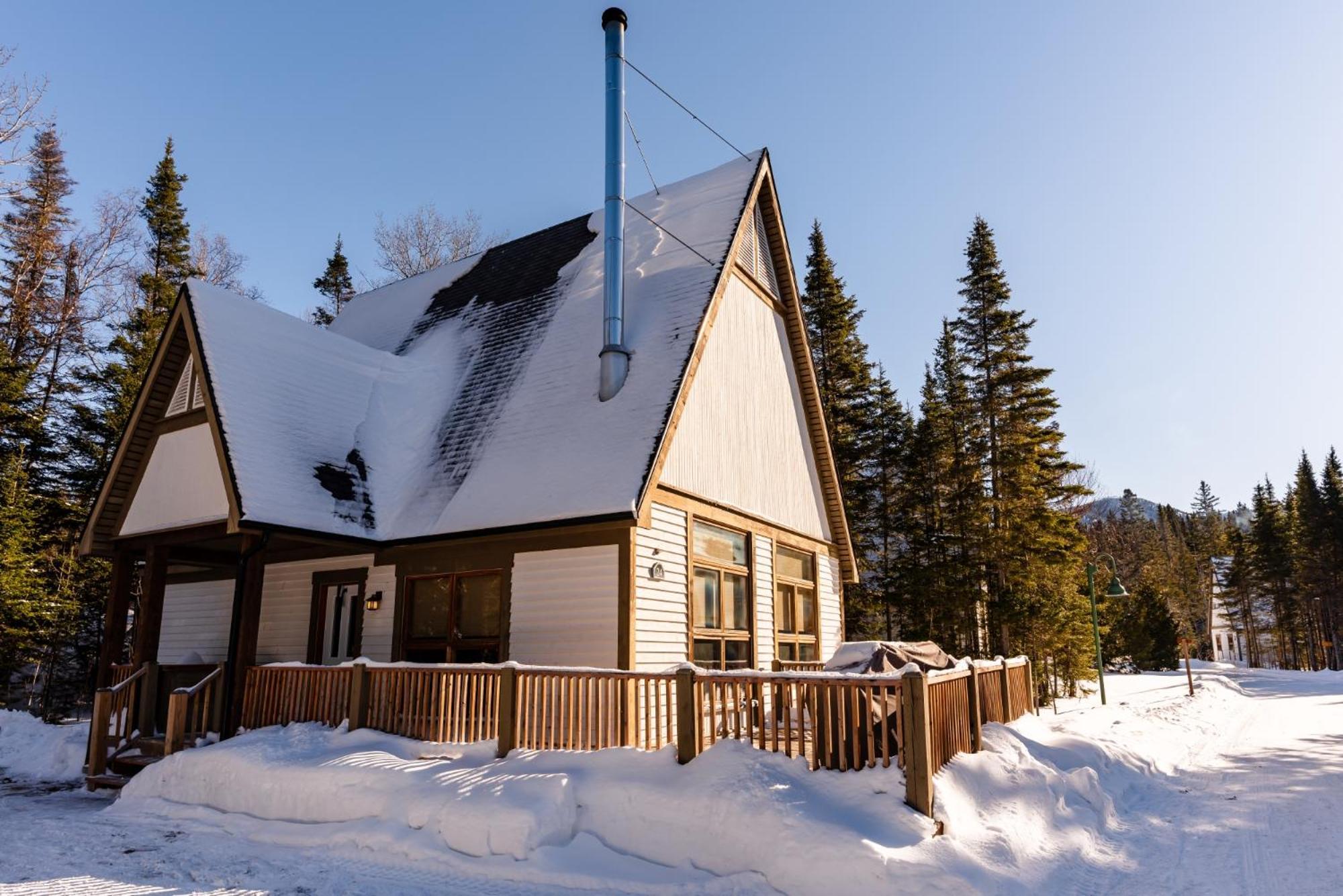 Gîte du Mont-Albert - Sepaq Sainte Anne-des-Chênes Exterior foto